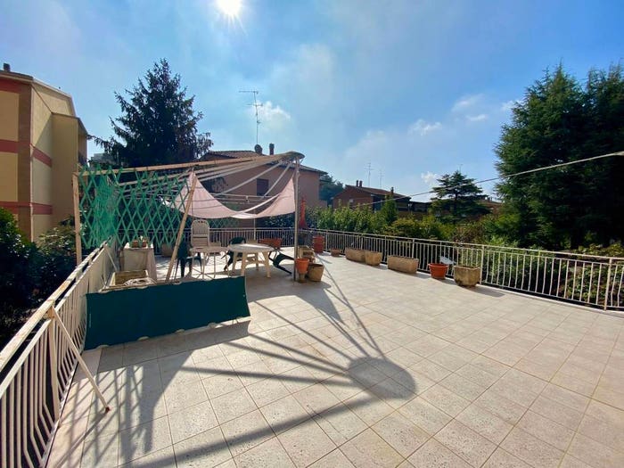 Appartamento con 6 locali in vendita in Viale Antonio Gramsci, Sacca Stazione, Modena