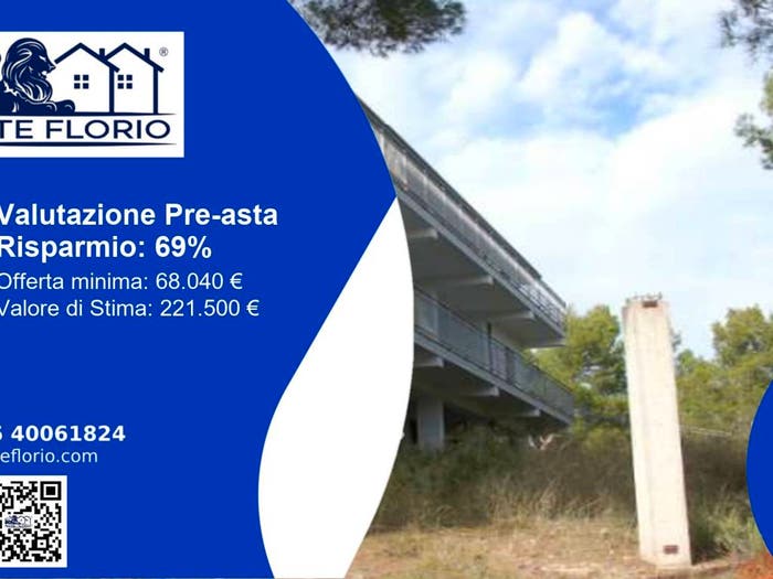 Appartamento con 6 locali in vendita in Via Canale Giuseppe Garibaldi, Montegiordano