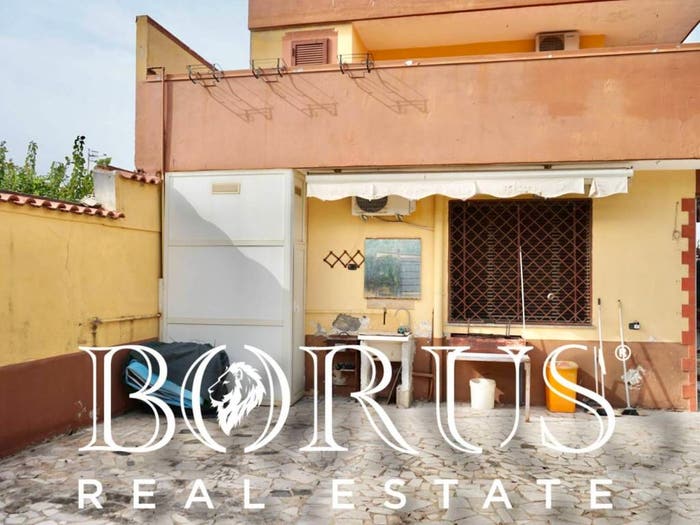 Casa con 6 locali in vendita in Via Santella, Sessa Aurunca