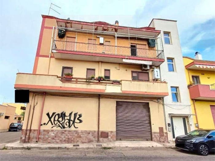Appartamento con 6 locali in vendita in Viale Unità d'Italia, Centro, Pulsano