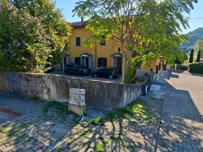 Appartamento trilocale in vendita in Via Martiri della Libertà, Centro, Fornovo di Taro