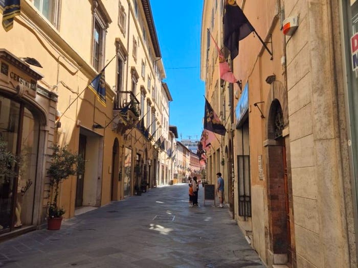Appartamento bilocale in vendita in Corso Camillo Benso di Cavour, Centro Storico, Foligno