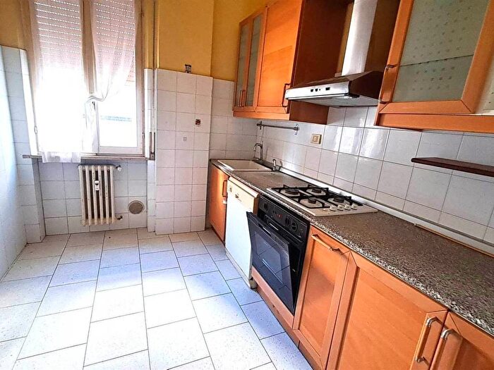 Appartamento quadrilocale in vendita in Via Beniamino Gigli, Le Grazie, Ancona