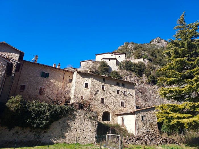 Casa quadrilocale in vendita in Via Nursina, Piedipaterno, Vallo di Nera