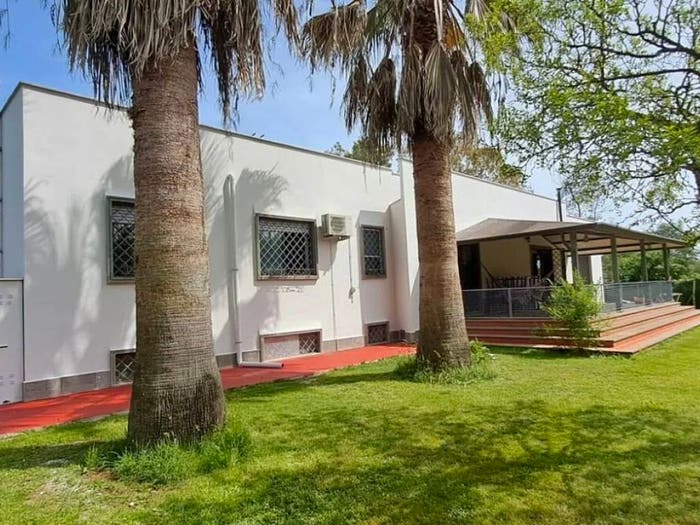 Casa con 6 locali in vendita in Via Prato Cesarino, Cisterna di Latina