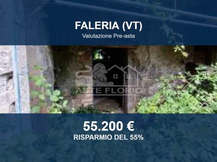 Casa con 6 locali in vendita in Via Flaminia, Faleria