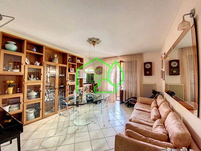Casa con 6 locali in vendita in Area Residenziale Terminetto Terminetto Migliarina, Terminetto Migliarina, Viareggio