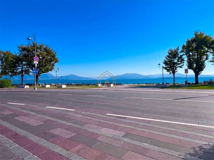 Appartamento trilocale in vendita in via roma, Centro Storico, Desenzano del Garda
