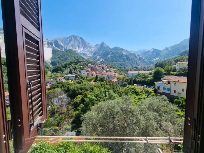 Appartamento quadrilocale in vendita in Miseglia Bedizzano Codena, Carrara