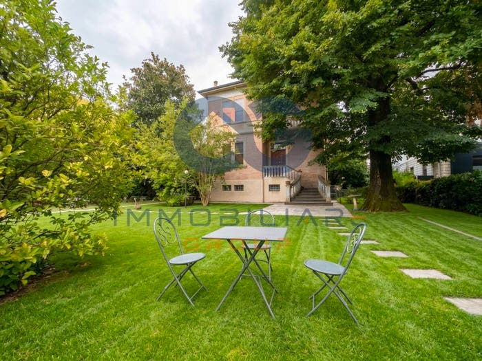 Casa con 5 locali in vendita in Via Maggio, Cento Paese, Cento