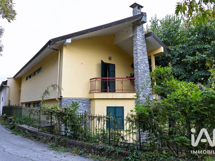 Casa con 6 locali in vendita in Località Gigli, Plodio