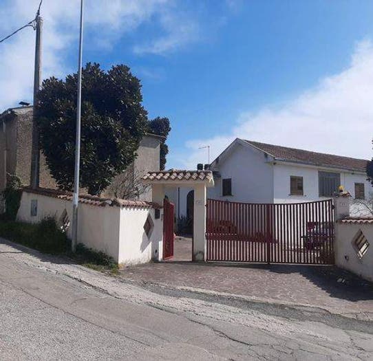 Casa con 6 locali in vendita in Via Tofe, Tofe, Ferentino