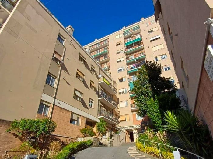 Appartamento con 5 locali in vendita in Via Borgoratti, San Martino, Genova