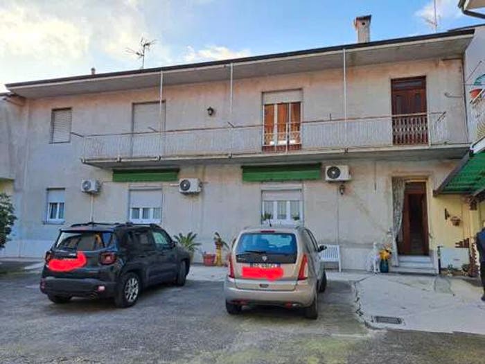 Appartamento trilocale in vendita in Via S Carlo, Centro, Cerro Maggiore