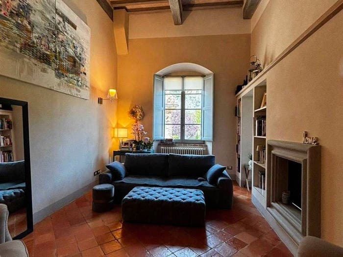 Appartamento con 6 locali in vendita in Via Talosa, Centro, Montepulciano
