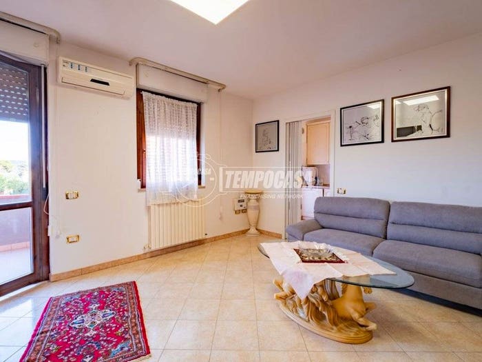 Appartamento trilocale in vendita in Via Vittorio Occorsio, Centro, Mondolfo