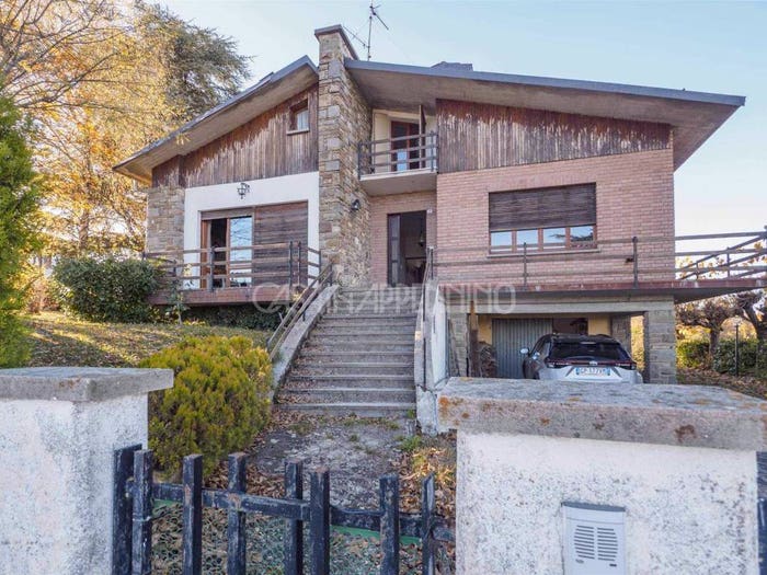 Casa con 6 locali in vendita in La Verna, Montefiorino