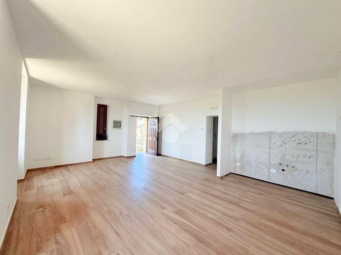Appartamento trilocale in vendita in Viale verdi, Cantalupo in Sabina