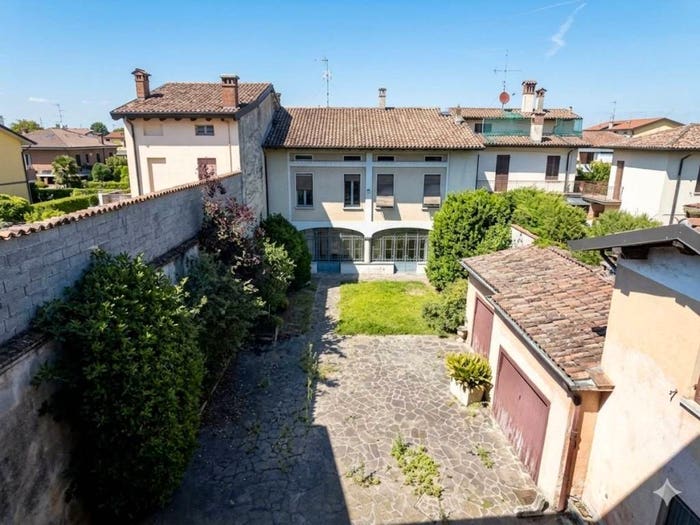Casa con 6 locali in vendita in Via Guglielmo Marconi, Paderno Franciacorta