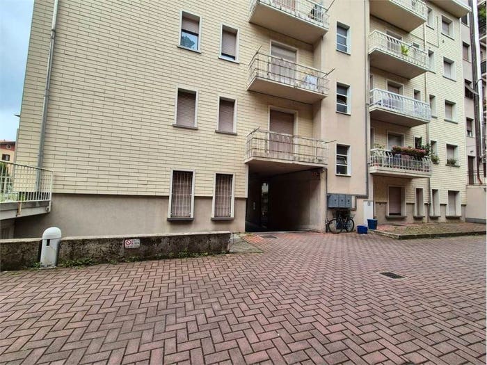 Appartamento trilocale in vendita in Via Vergani, Centro, Cantù