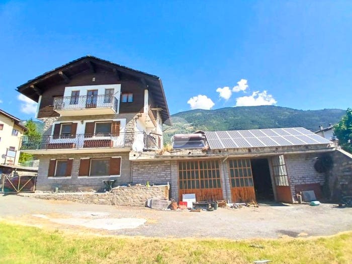 Casa con 6 locali in vendita in Frazione Tache, SaintPierre