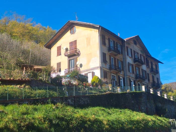 Appartamento quadrilocale in vendita in Via Croce Bianca, Mignanego