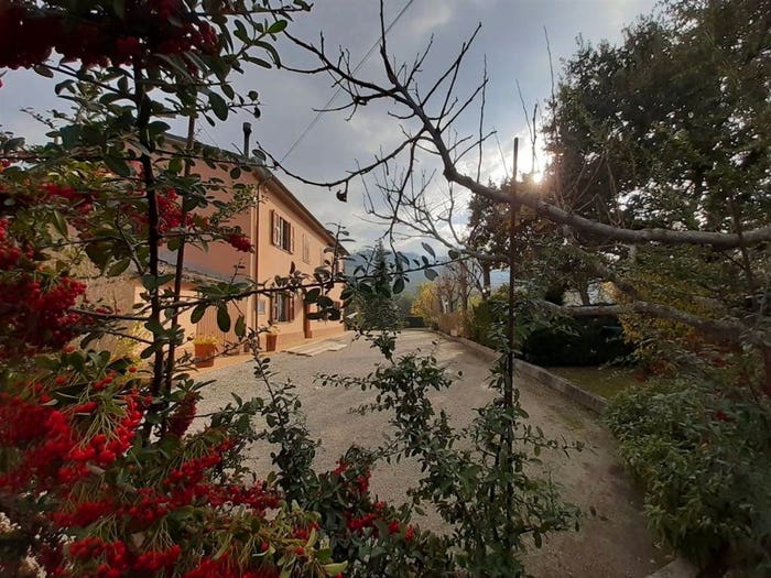 Casa con 6 locali in vendita in Via Monte dei Rossi, Colli al Metauro