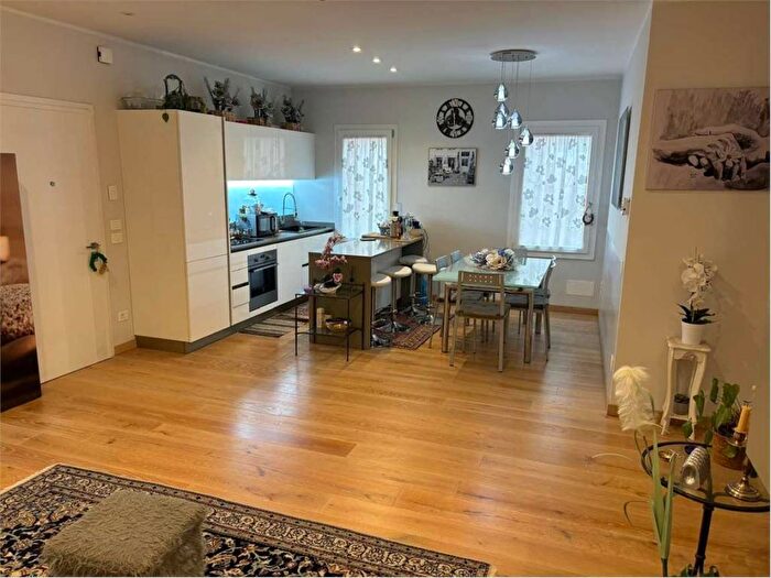 Appartamento con 6 locali in vendita in Lido di Venezia, Lido di Venezia, Venezia