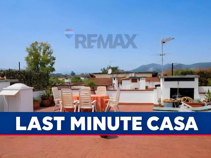 Appartamento trilocale in vendita in VIA DEL BALICO, Marina di Massa Centro, Massa