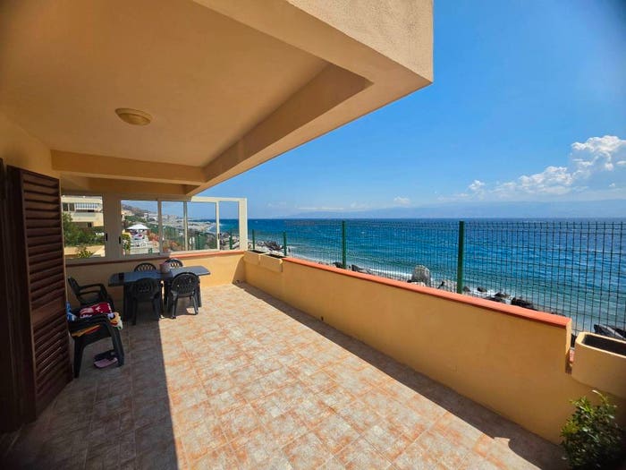 Appartamento trilocale in vendita in Strada Statale Orientale Sicula, Santa Margherita Santo Stefano, Messina