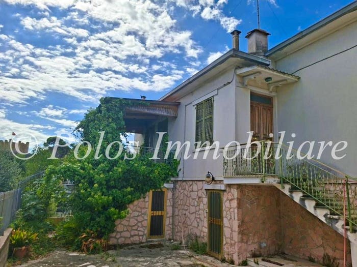 Casa con 6 locali in vendita in Via Tiziano Vecellio, Porto San Giorgio