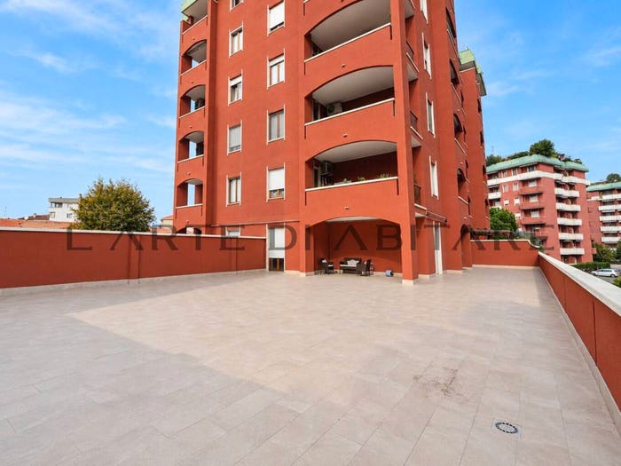 Appartamento trilocale in vendita in Via Alessandrini, Centro, Pero