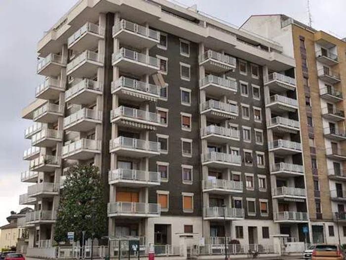 Appartamento quadrilocale in vendita in Corso Palestro Maggio, Semicentro, Vercelli