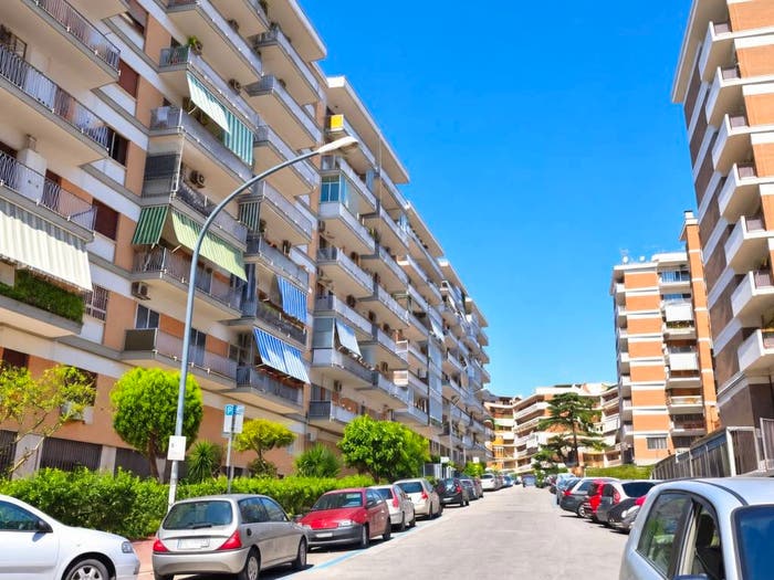 Appartamento trilocale in vendita in Via Tiberio, Fuorigrotta, Napoli