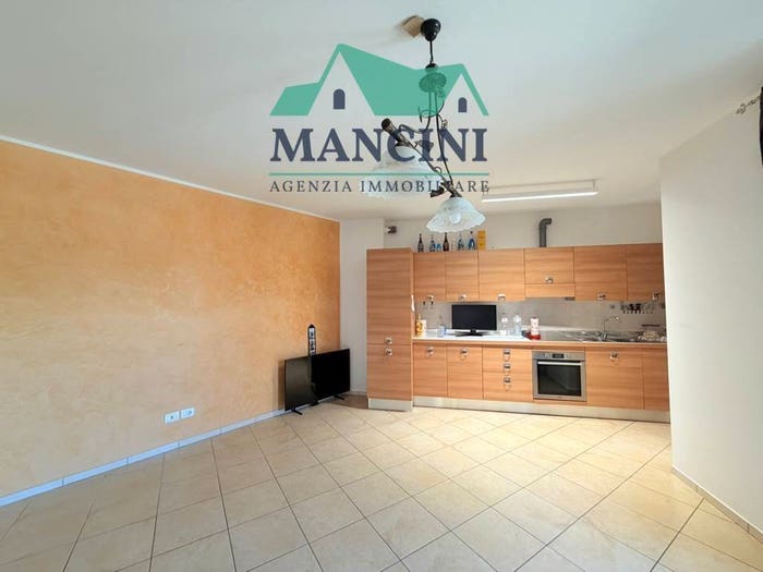 Appartamento trilocale in vendita in STRADA PROVINCIALE, Zona Industriale, Monte Roberto