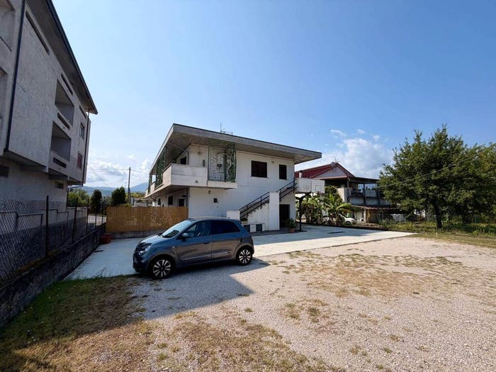 Appartamento con 5 locali in vendita in Strada Provinciale, Pignataro Interamna