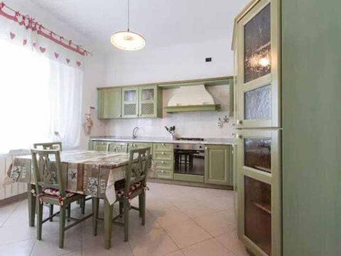 Appartamento con 6 locali in vendita in Via Aurelia Sud, Centro, Arcola