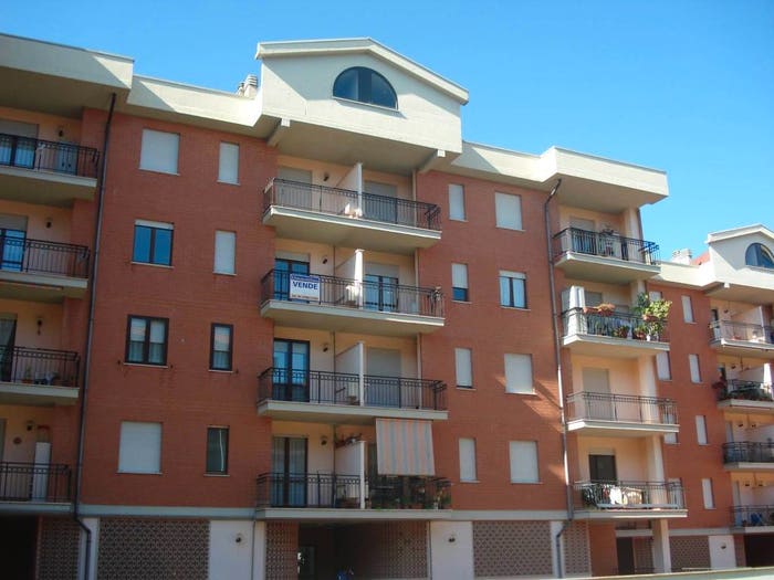 Appartamento bilocale in vendita in Via dei Pioppi, Centro, Bracciano