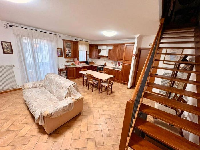 Appartamento trilocale in vendita in Via Montegrappa, Camalò, Povegliano