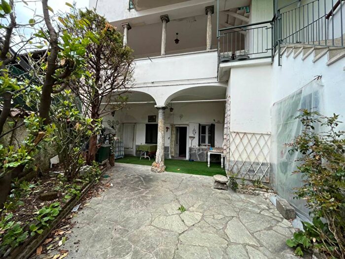 Casa con 6 locali in vendita in Via San Giorgio, Centro, Cremeno