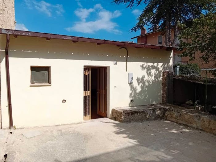 Casa bilocale in vendita in Vico Rosa, Centro, Barisciano