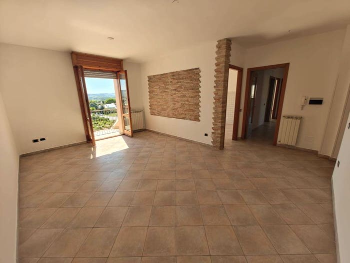 Appartamento con 5 locali in vendita in Via L Carini, Centro, Castelfidardo