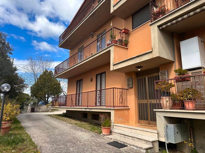 Appartamento quadrilocale in vendita in Via San Biagio, Cantalupo in Sabina