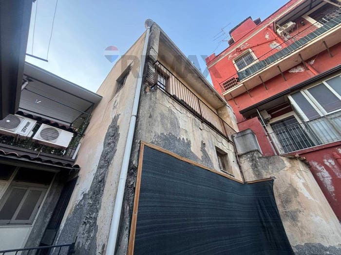 Appartamento quadrilocale in vendita in Via Giuseppe Garibaldi, Centro Storico, Catania