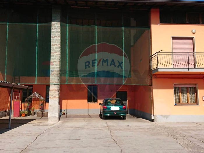 Casa con 6 locali in vendita in Via degli Umiliati, Centro, Caravaggio