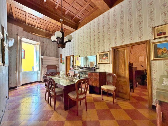 Appartamento con 5 locali in vendita in Via Giuseppe Garibaldi, Centro, Orte