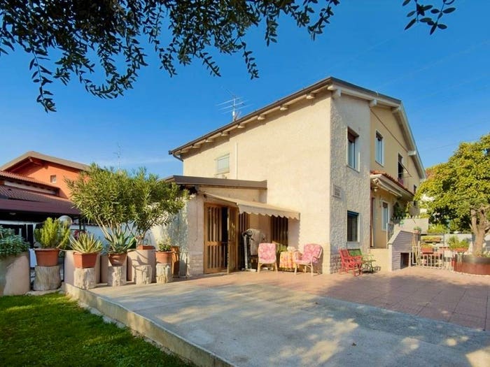 Casa quadrilocale in vendita in Villaggio Prealpino Traversa Seconda, Villaggio Prealpino, Brescia
