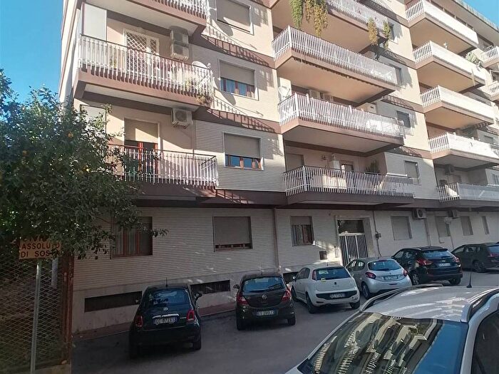 Appartamento trilocale in vendita in via tescione, Ospedale, Caserta