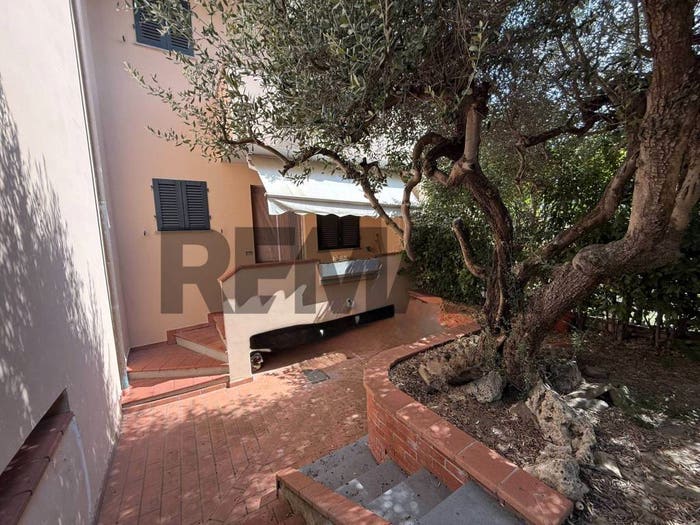 Casa con 5 locali in vendita in Via Eugenio Curriel, Castelnuovo D'elsa, Castelfiorentino