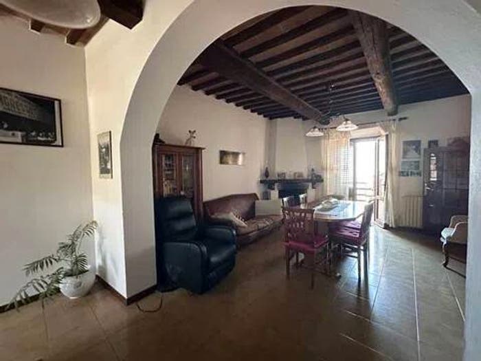 Appartamento con 6 locali in vendita in Strada Provinciale Meleta, Sassofortino, Roccastrada